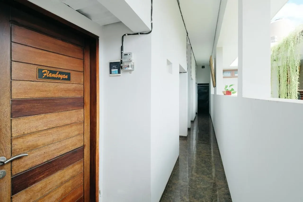 D'Tamblingan Guest House At Taman Griya Jimbaran Redpartner - Minimum Stay 30 Nights 2*,  Indonézia